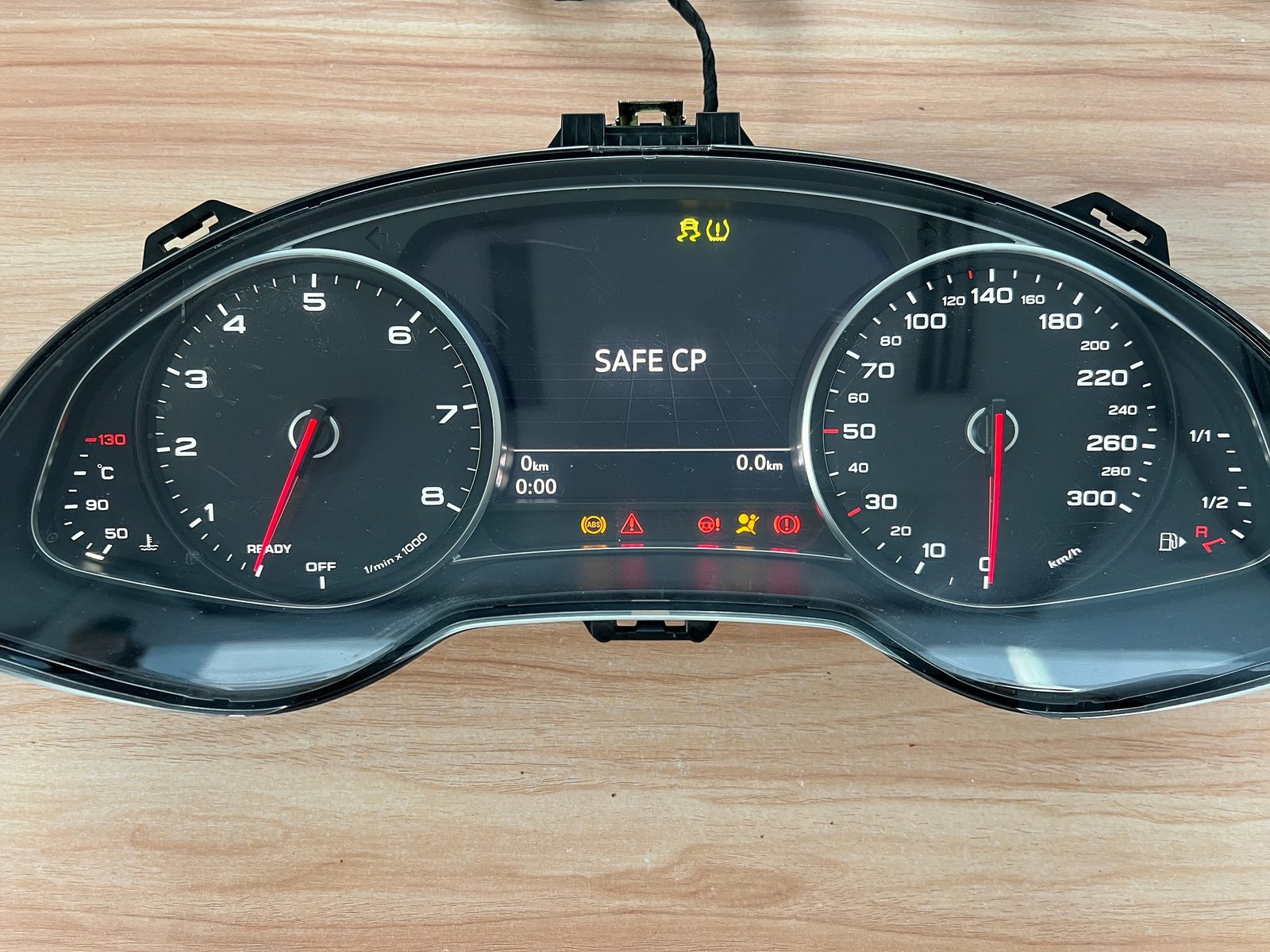 4M0 920 770 A — Audi Q7 4M analogue instrument cluster with colour display, 0 km