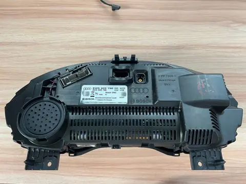 8W5 920 790 — Virtual Cockpit لسيارات A4 B9 / A5 F5، 0 كم، إصدار مبكر photo 3