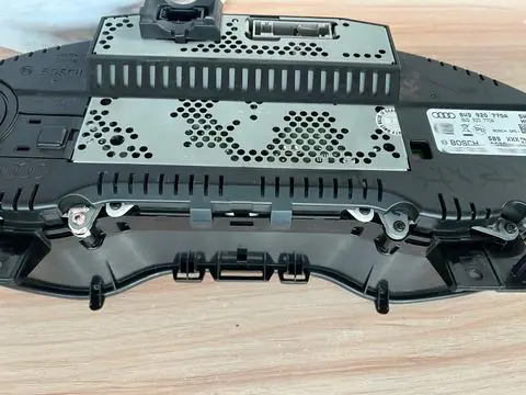 8WD 920 770 A — Cuadro analógico con pantalla a color para A4L (fabricación china), 0 km photo 4